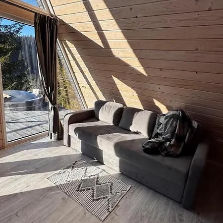 Holiday home Kaif House кайф хаус афрейм *